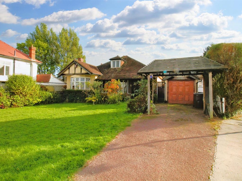 3 bed detached bungalow for sale in Addisons Close, Croydon CR0 Zoopla