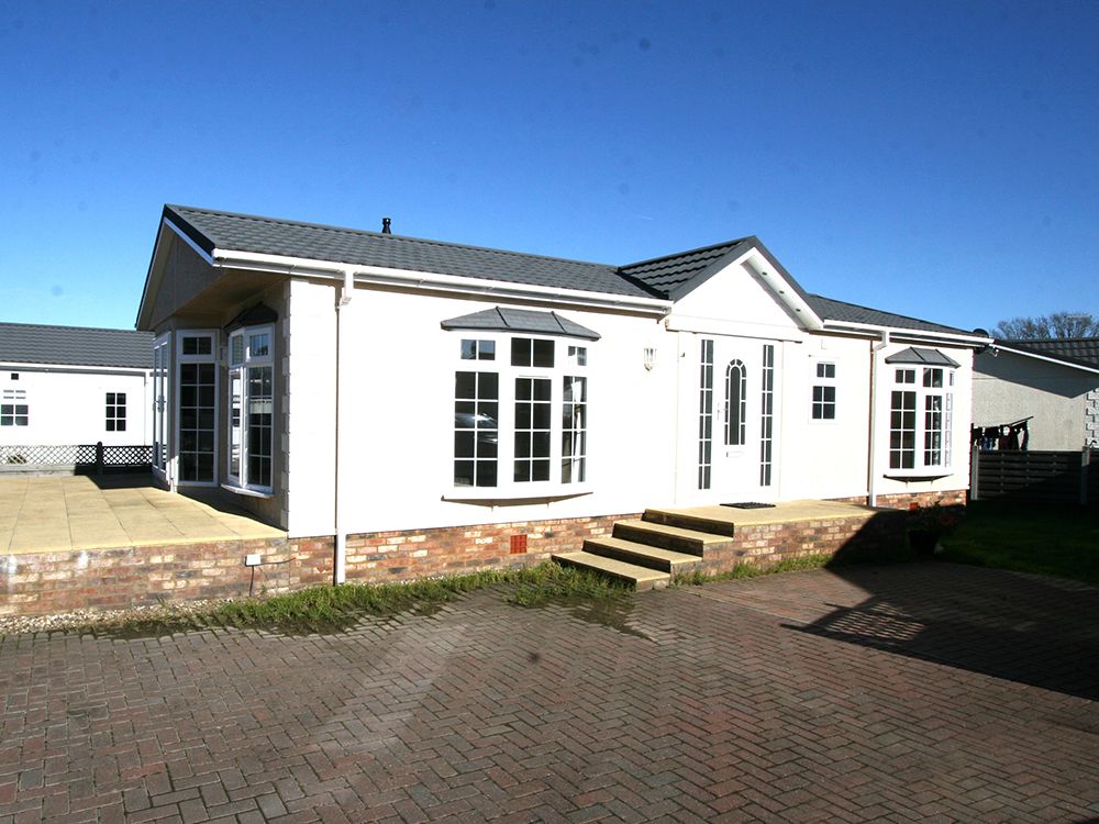 2 bed mobile/park home for sale in Woodlands Park, Biddenden TN27 Zoopla