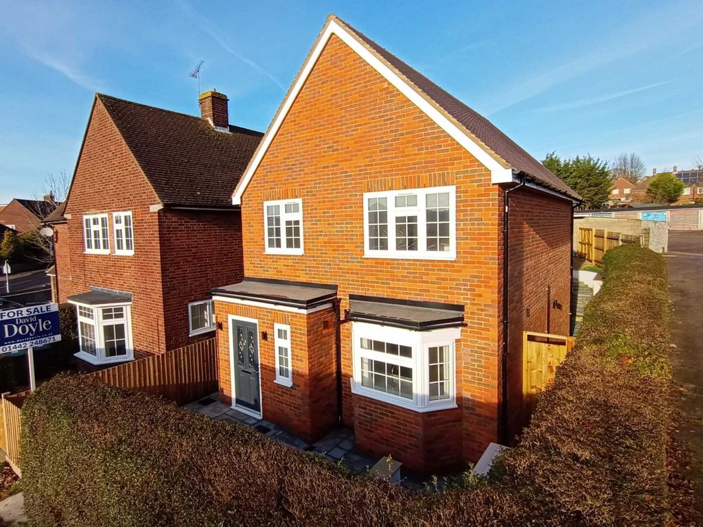 3 bed detached house for sale in Brand New Oliver Road, Hemel Hempstead
