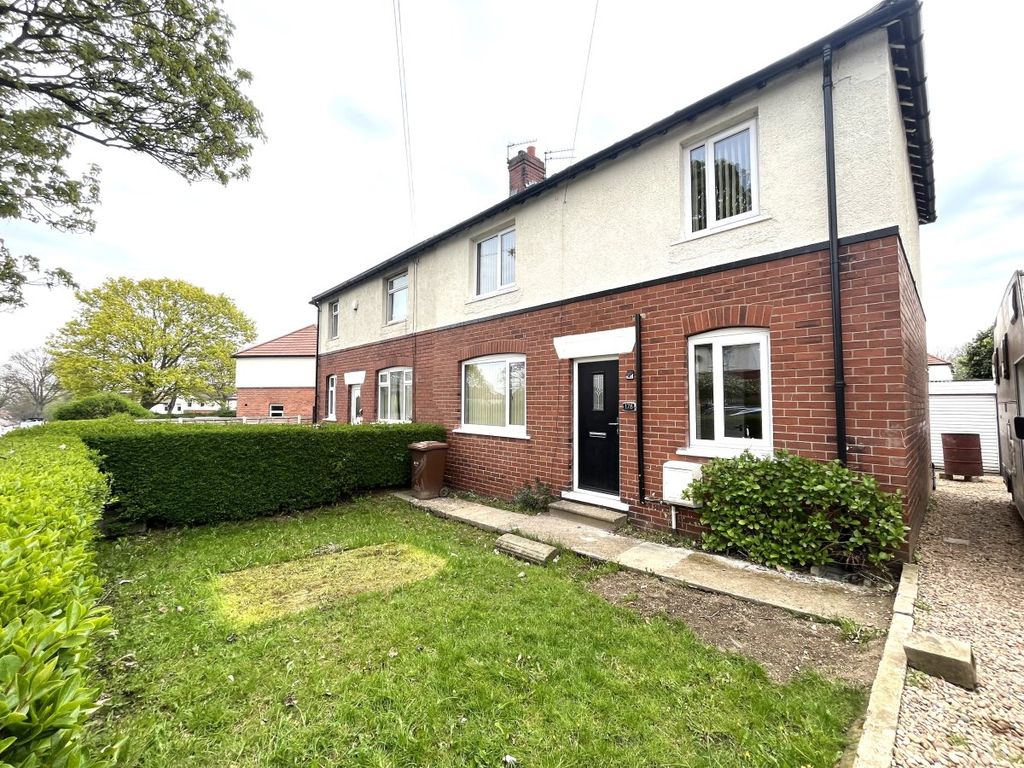 3 bed semidetached house for sale in Lindsay Avenue, Wakefield WF2