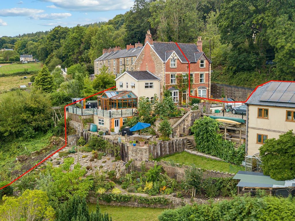 4 bed semidetached house for sale in Forest View, Lydbrook, Gloucestershire. GL17 Zoopla