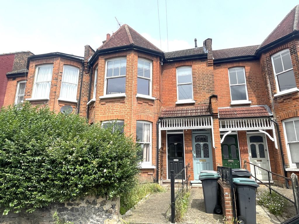2 bed for sale in North View Road, London N8, £425,000 Zoopla