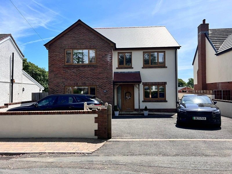6 bed detached house for sale in Heol Ddu, PenYMynydd, Llanelli