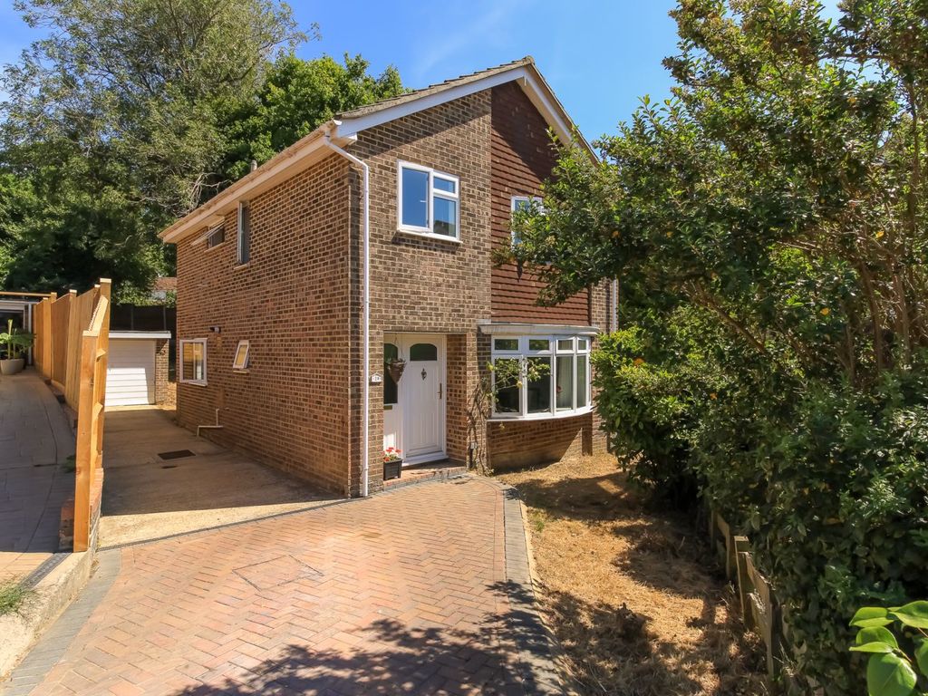 4 bed detached house for sale in Rosedale Close, Crawley RH11 Zoopla