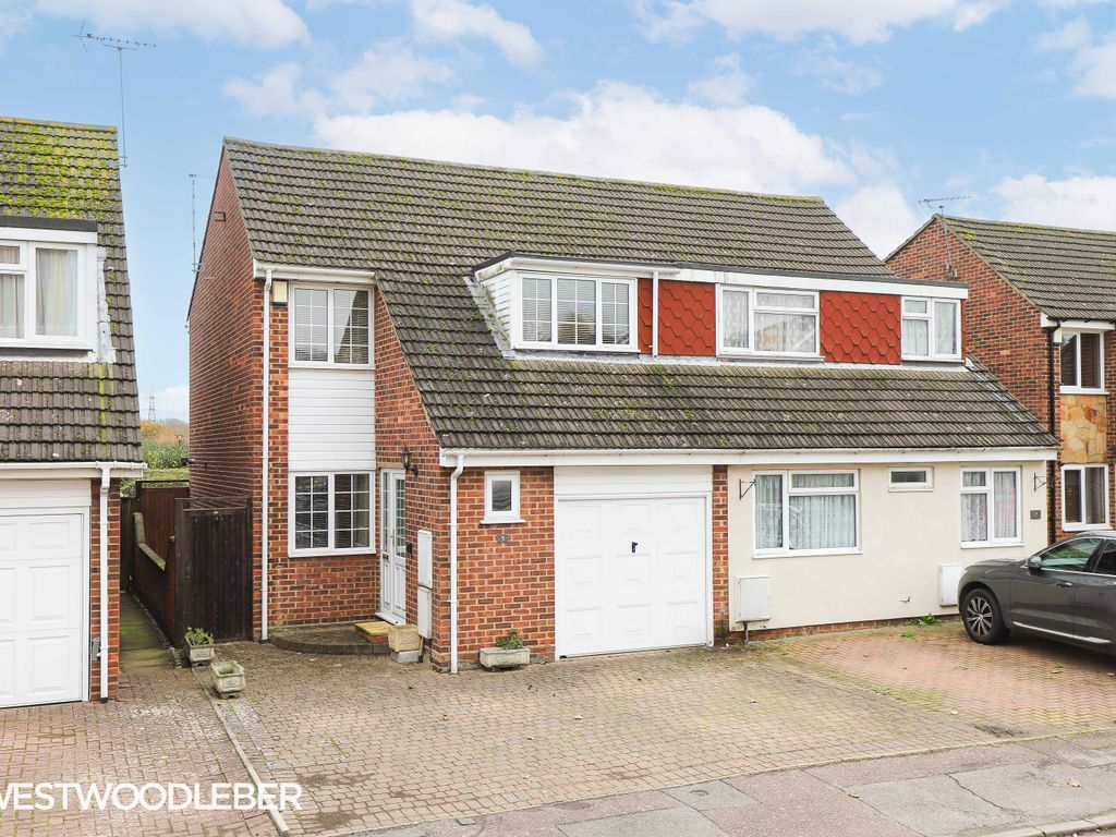 3 bed semidetached house to rent in Buryholme, Broxbourne EN10 Zoopla