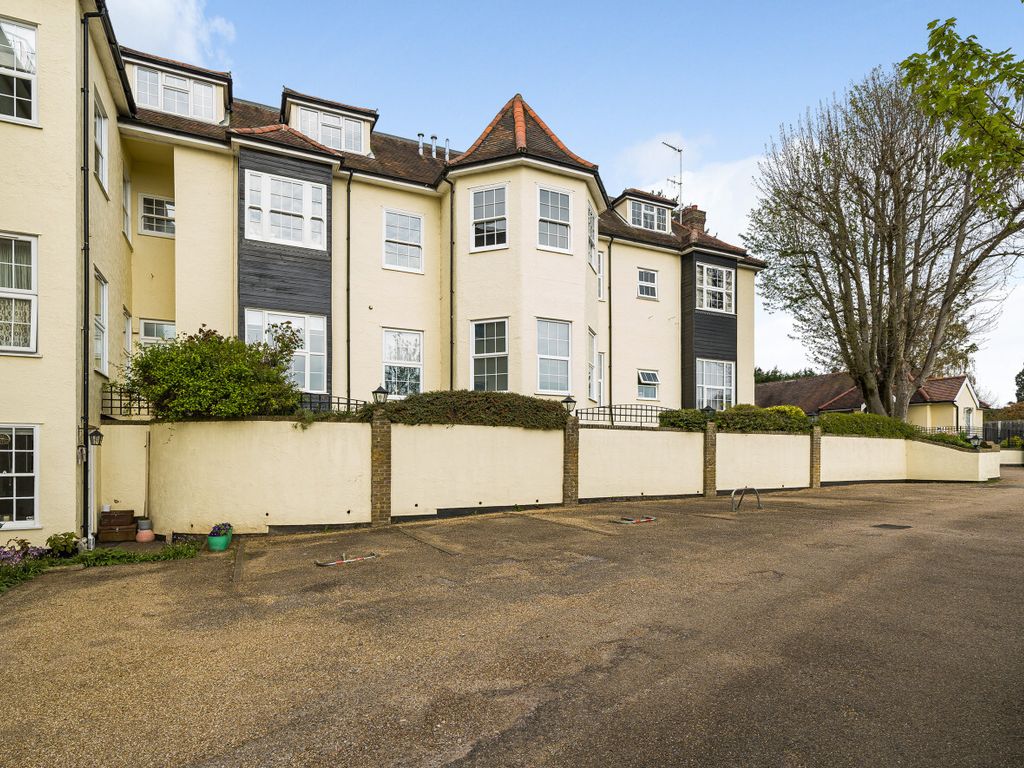 2 bed flat for sale in Rye Street, Stortford, Hertfordshire