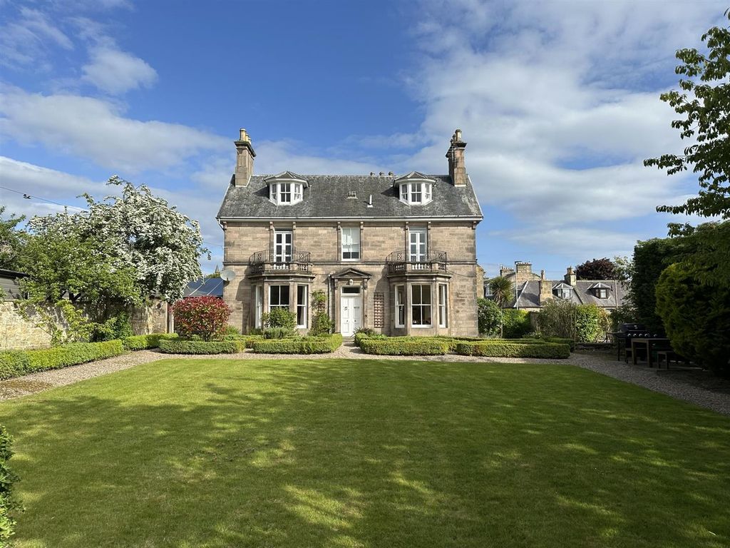 6 bed detached house for sale in Academy Street, Elgin IV30 Zoopla