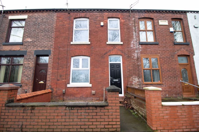 3 bed terraced house to rent in Grosvenor Street, Kearsley, Bolton BL4