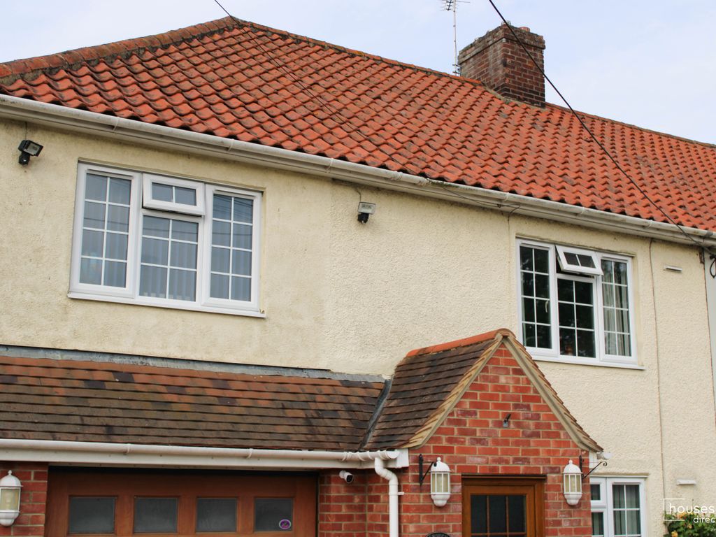 4 bed semidetached house for sale in Crouch Green Castle Hedingham