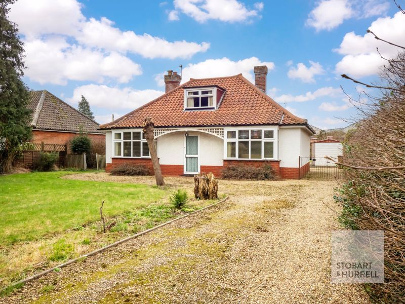 3 bed detached bungalow for sale in Dalveen, Tunstead Road, Hoveton