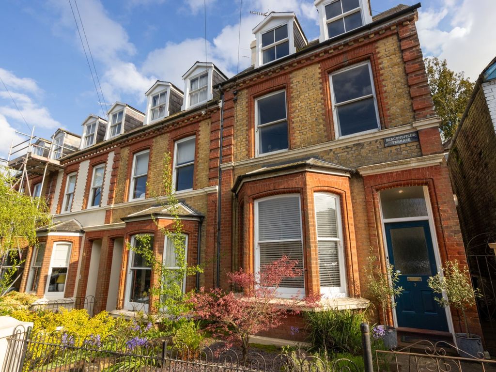 4 bed end terrace house for sale in Woodbury Park Road, Tunbridge Wells