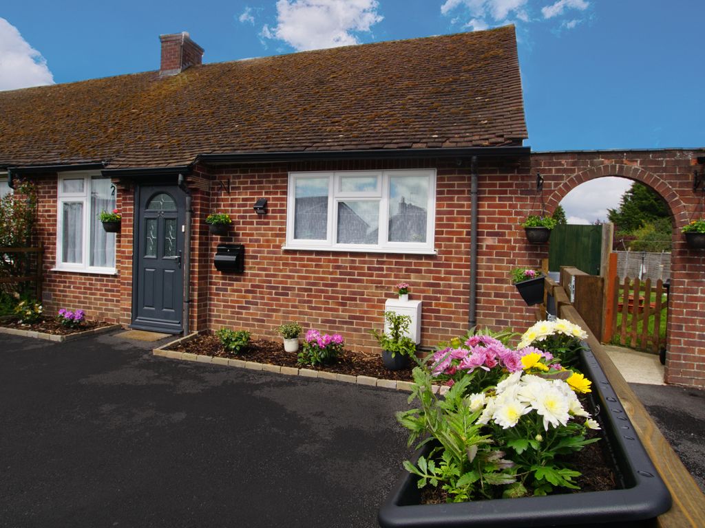 3 bed bungalow for sale in Station Road, Thatcham RG19 Zoopla
