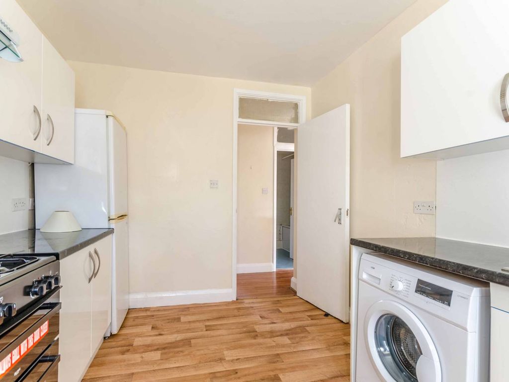 3 bed flat to rent in New North Road, Islington, London N1 Zoopla