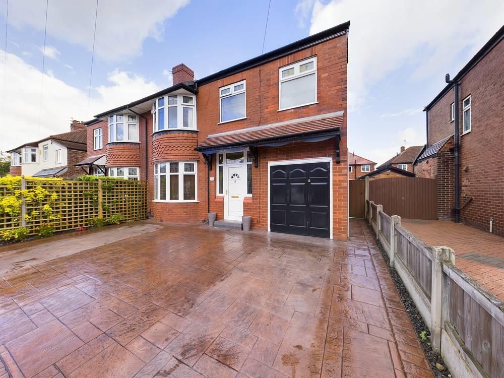3 bed semidetached house for sale in Hollymount Avenue, Offerton