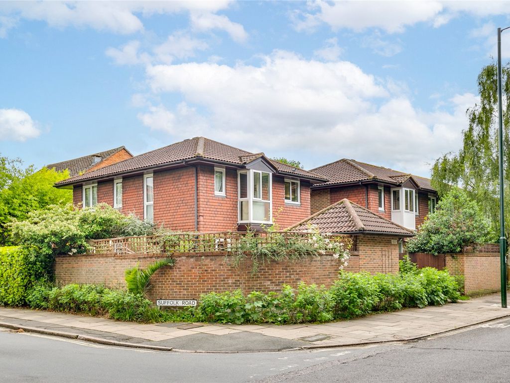 2 bed flat for sale in Coniston Close, London SW13 Zoopla