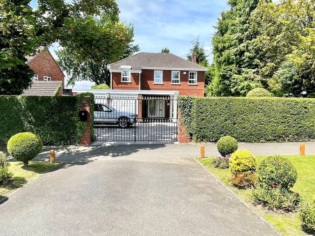 4 bed detached house for sale in Cannock Road, Westcroft, Wolverhampton
