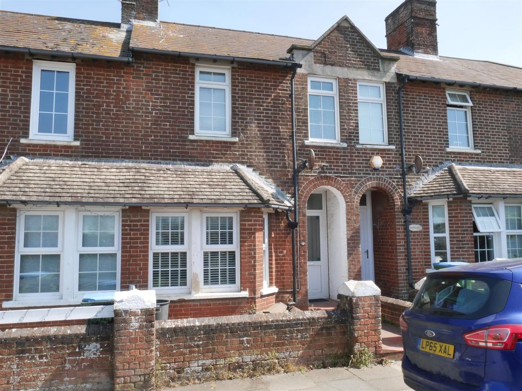 3 bed terraced house for sale in Gloucester Road, Littlehampton BN17, £