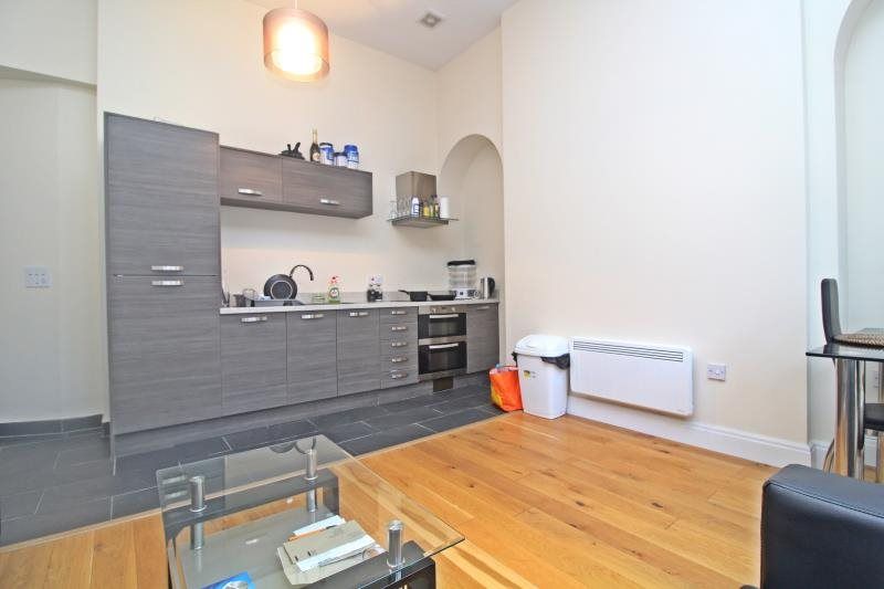 2 bed flat to rent in 6 High Street, Newport, Gwent NP20, £1,010 pcm