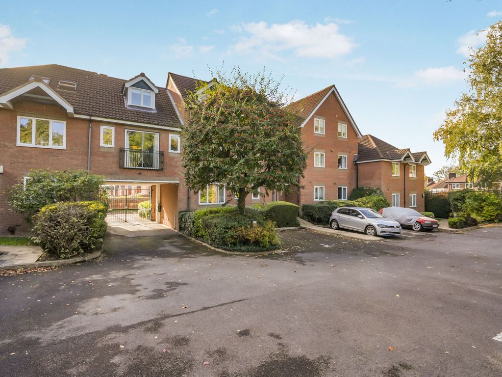 Laurel Court, Nye Bevan Close, East Oxford OX4  