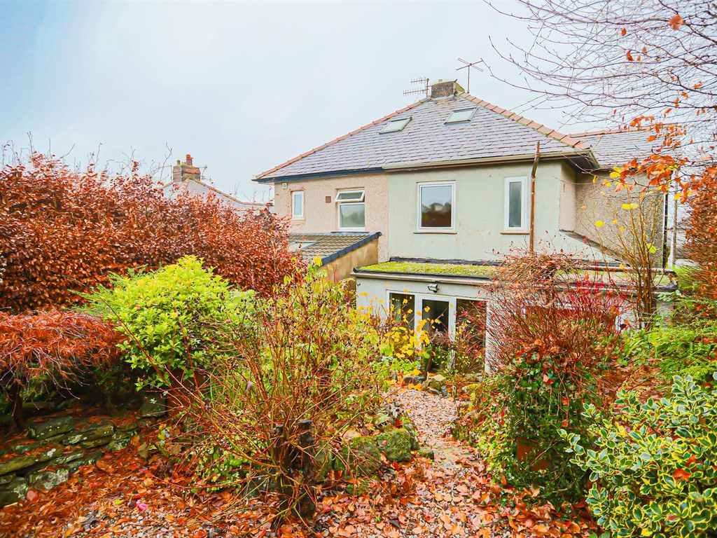 3 bed semidetached house for sale in Halifax Road, Nelson BB9, £