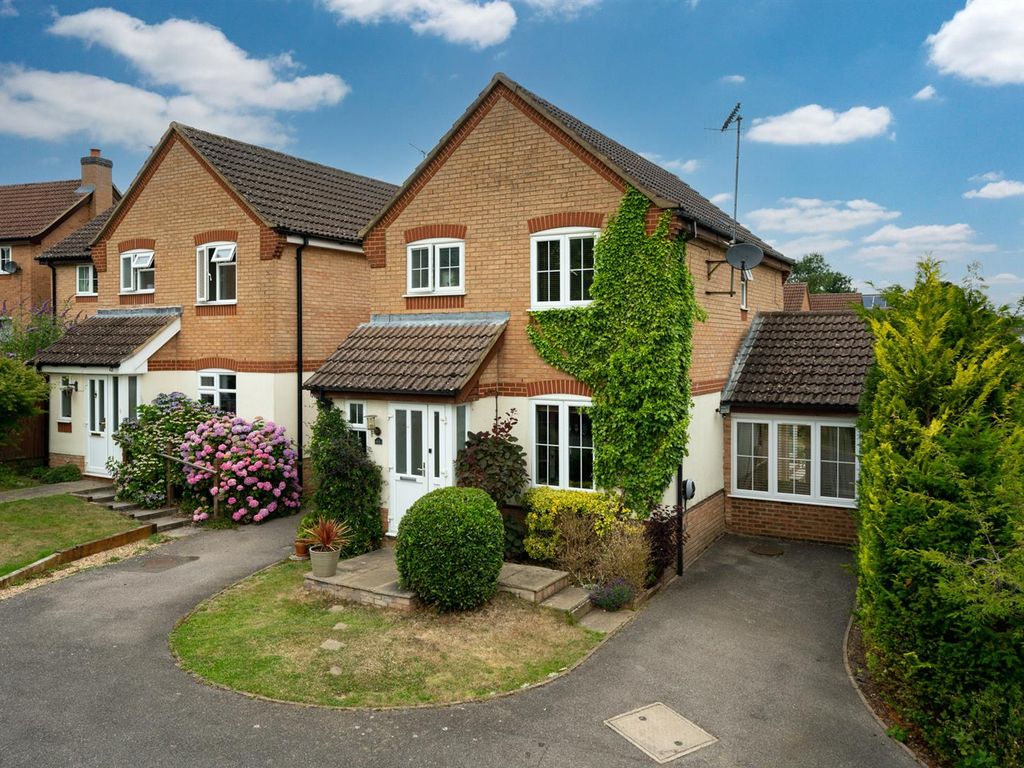 Betjeman Way, Gadebridge Park, Hemel Hempstead, Hertfordshire HP1  