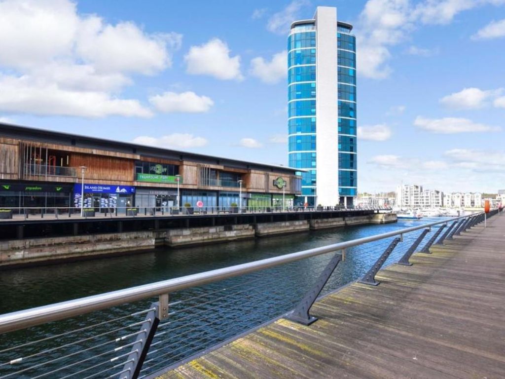 2 bed flat for sale in Chatham Quays, Dock Head Road, St. Marys Island