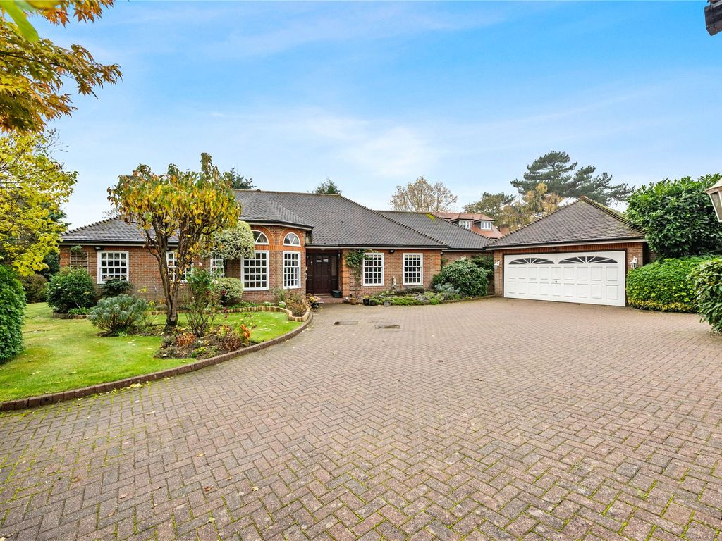 3 bed bungalow for sale in Wood Lane, Stanmore HA7 Zoopla