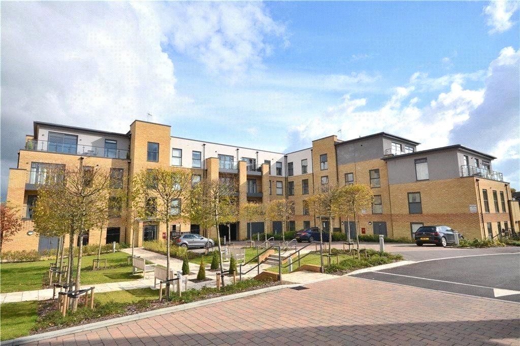 2 bed flat for sale in Broad Lane, Bracknell, Berkshire RG12 - Zoopla