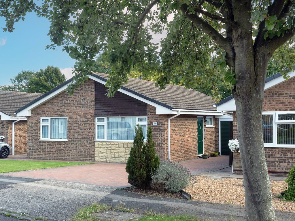 3 bed detached bungalow for sale in Windmill Hill Drive, Bletchley