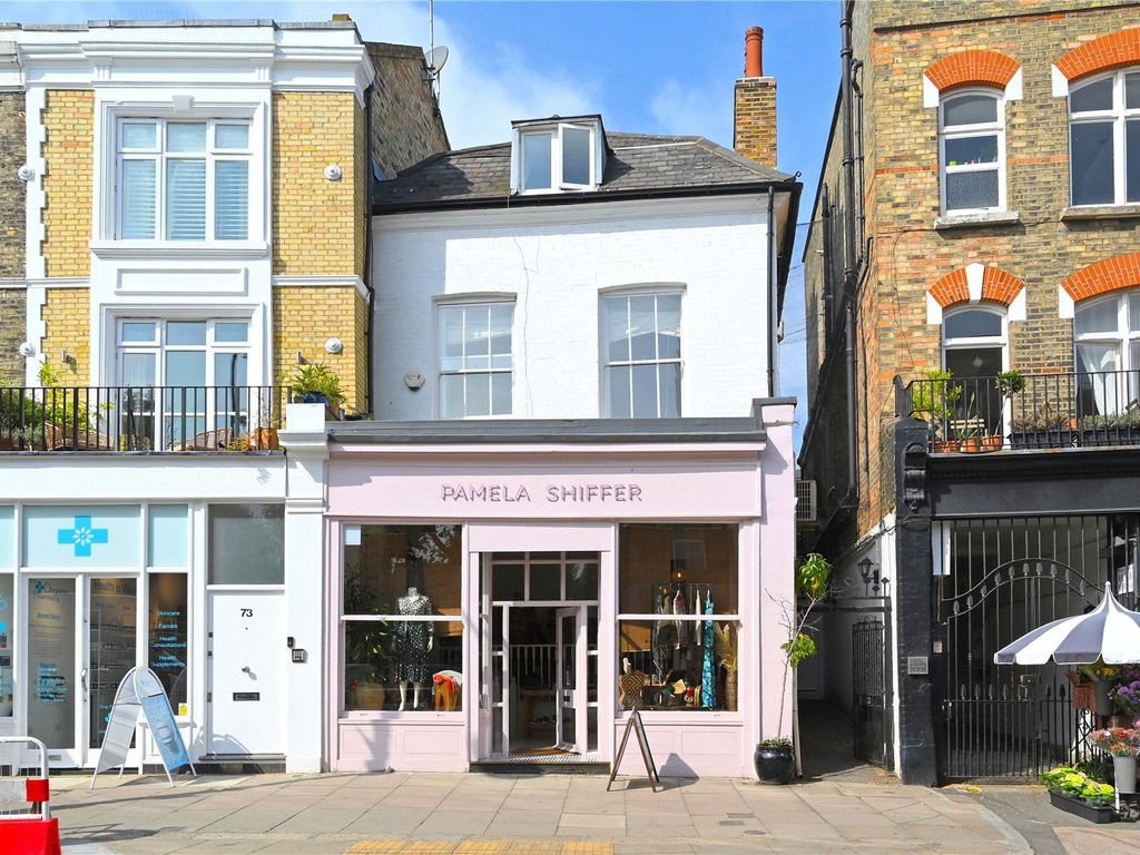 3 bed flat for sale in Regents Park Road, Primrose Hill, London NW1