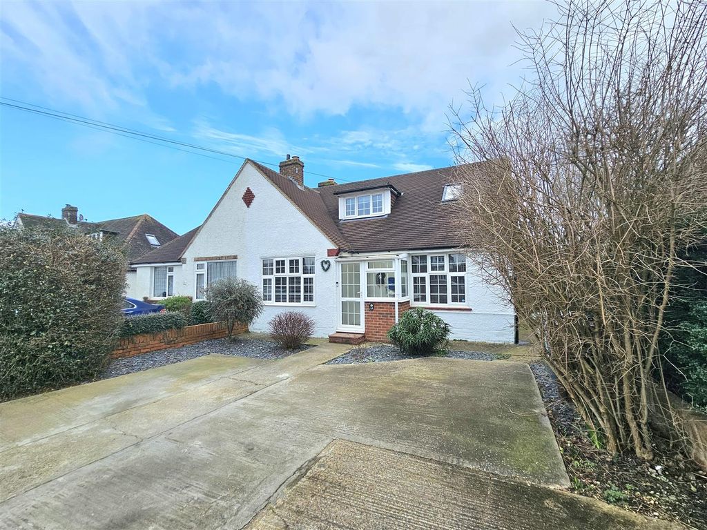 4 bed semidetached house for sale in Eastbourne Road, Willingdon