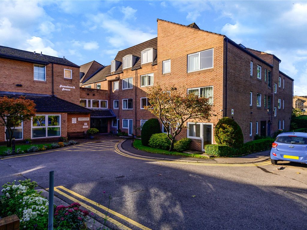 1 bed parking/garage for sale in Mount Hermon Road, Woking, Surrey GU22