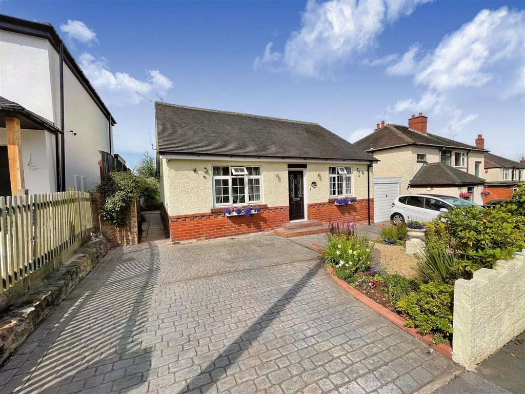 4 bed bungalow for sale in Franklin Road, Penkhull, StokeOnTrent ST4 Zoopla