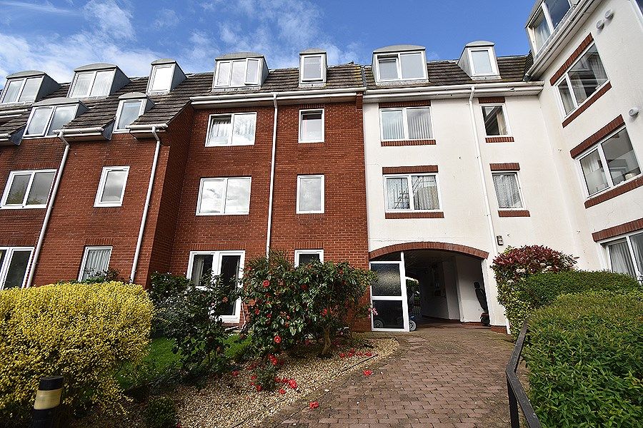 1 bed property for sale in Bartholomew Street West, Exeter EX4, £90,000