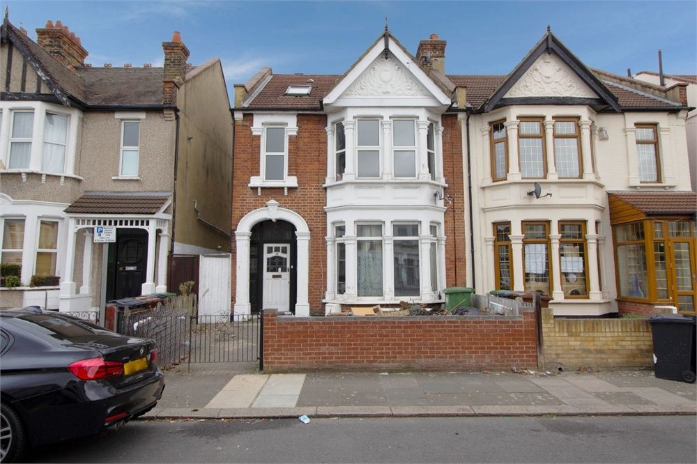 4 bed semi-detached house for sale in hulse avenue, barking, greater london ig11