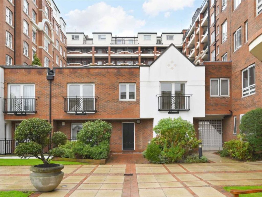 Squire Gardens, St John's Wood, London NW8