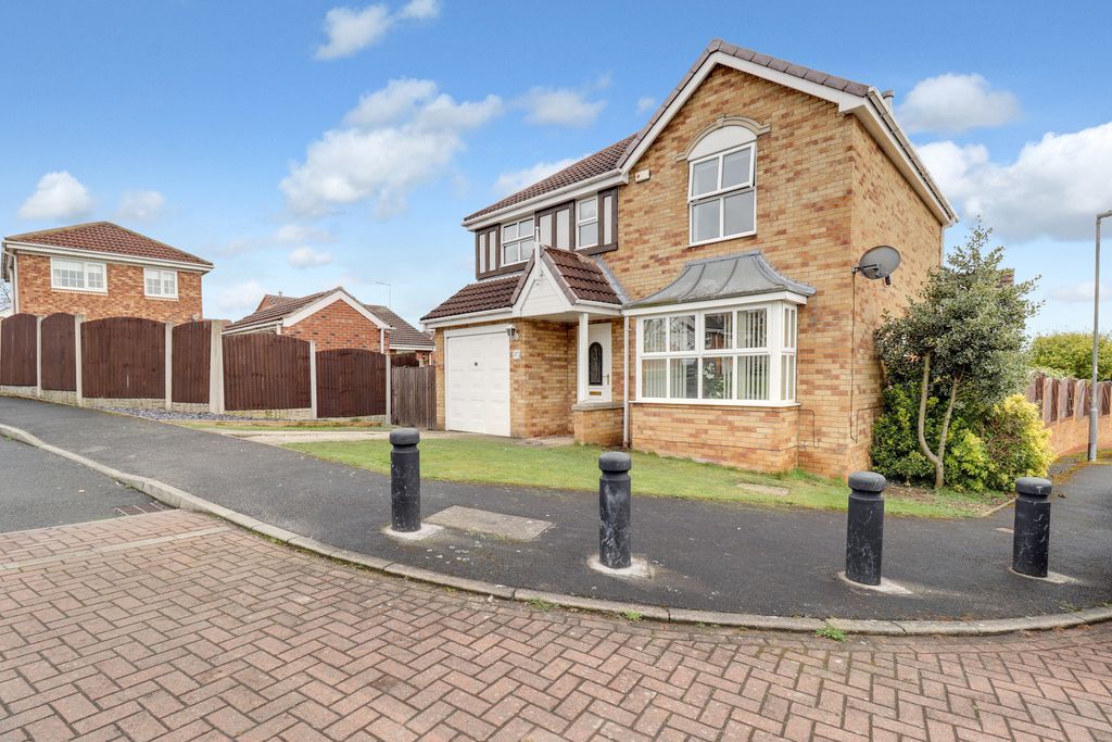 4 bed detached house for sale in Mayfields Way, South Kirkby ...