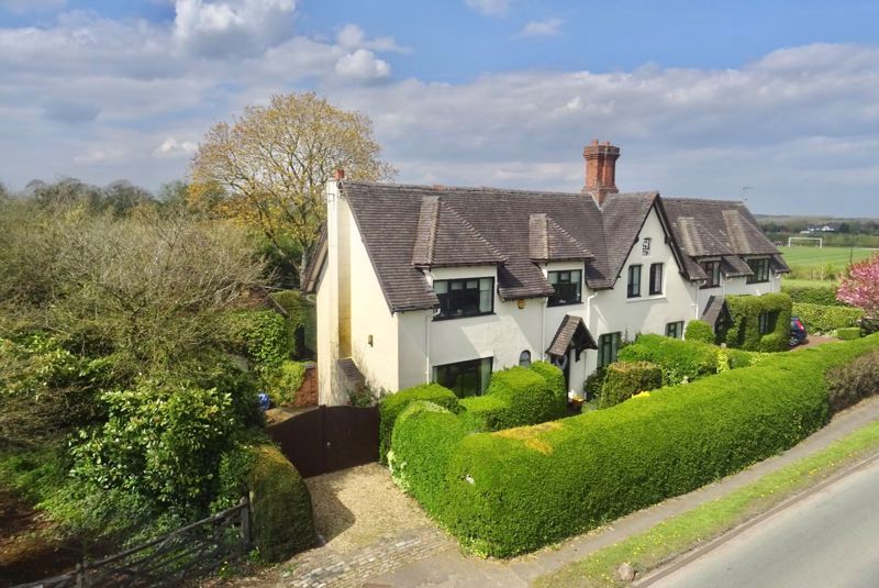 3 bed semidetached house for sale in Badenhall, Eccleshall, Stafford