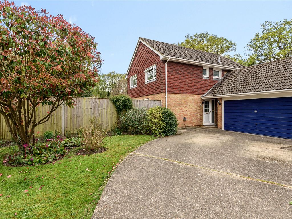 4 bed detached house for sale in Saunders Copse, Hook Heath, Woking