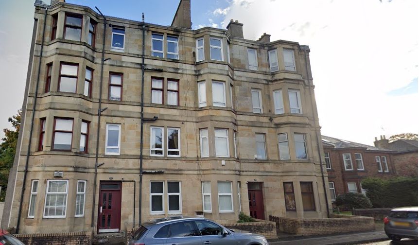 Studio to rent in Neilston Road, Paisley, Renfrewshire PA2, £425 pcm