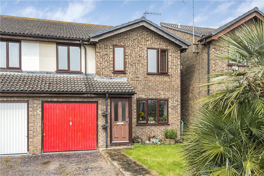 2 bed end terrace house for sale in Littleton Road, Ashford, Surrey