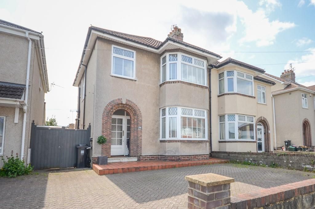 3 bed semidetached house for sale in Badminton Road, Downend, Bristol