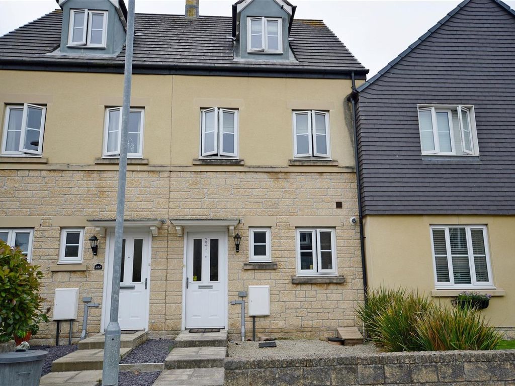3 bed terraced house to rent in Treffry Road, Truro TR1, £1,400 pcm