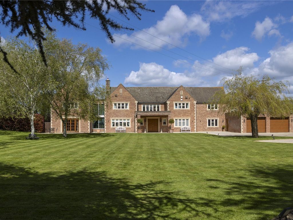 5 bed detached house for sale in Great Wolford, ShipstonOnStour
