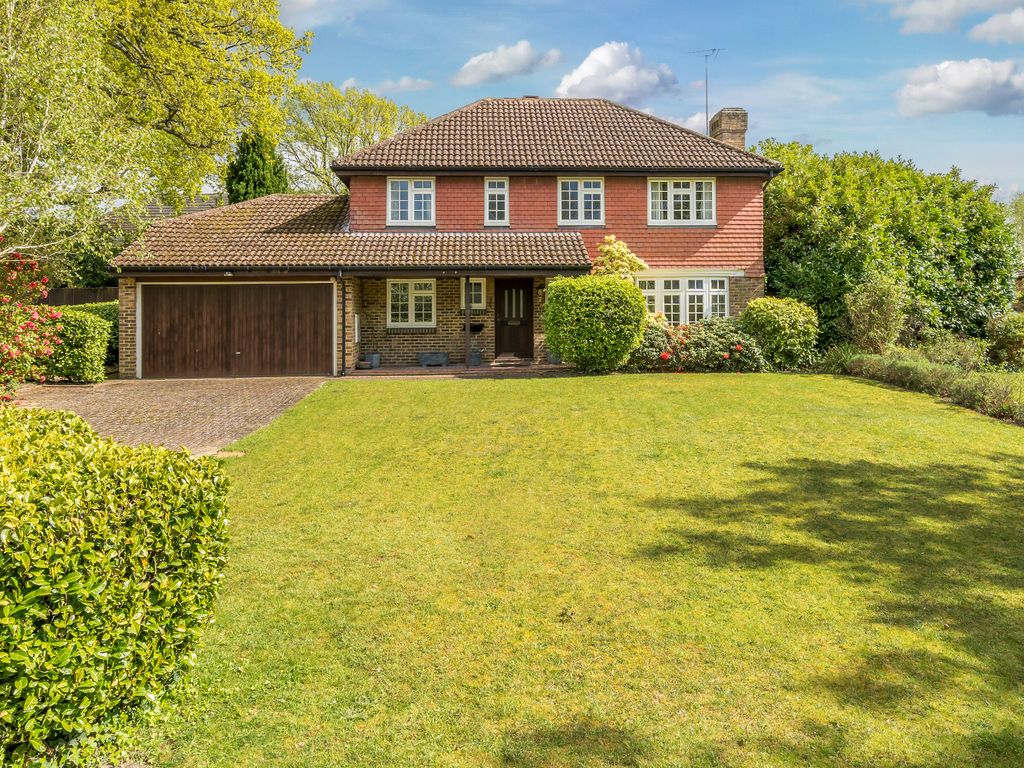 4 bed detached house for sale in Burleigh Park, Cobham KT11, £1,200,000