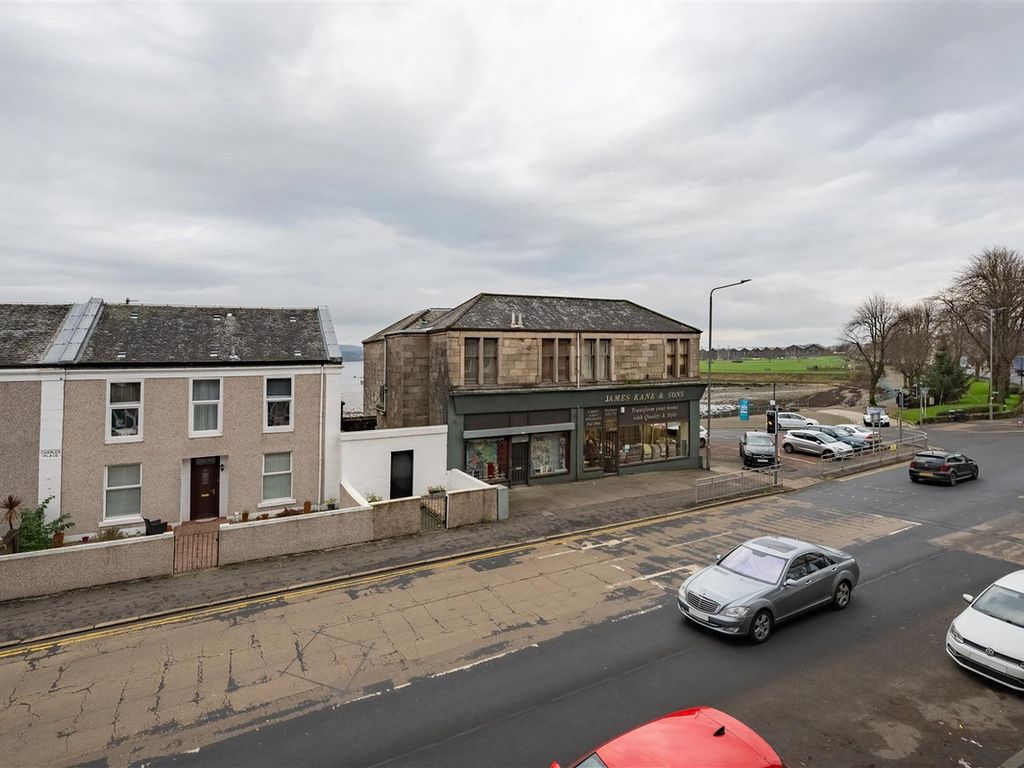 2 bed flat for sale in Cardwell Road, Gourock PA19 Zoopla