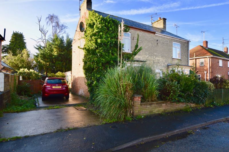 3 bed semidetached house for sale in Albert Street, Spalding PE11, £