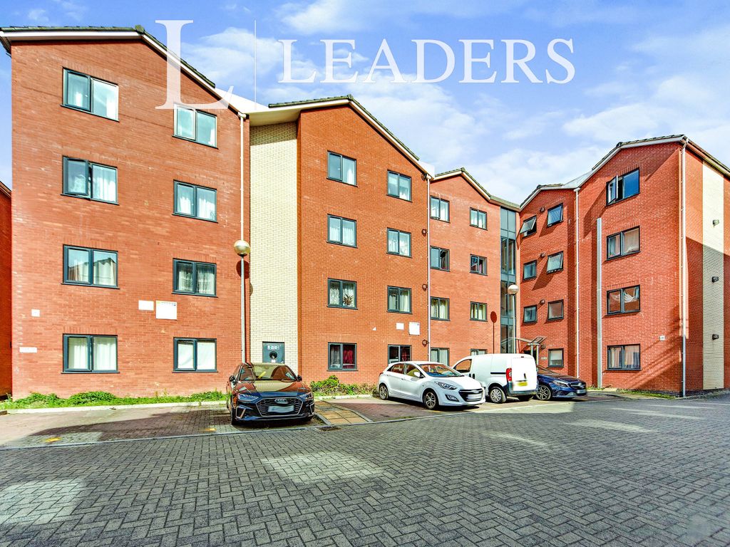 2 bed flat to rent in Pearson Way, Mitcham CR4, £1,450 pcm Zoopla