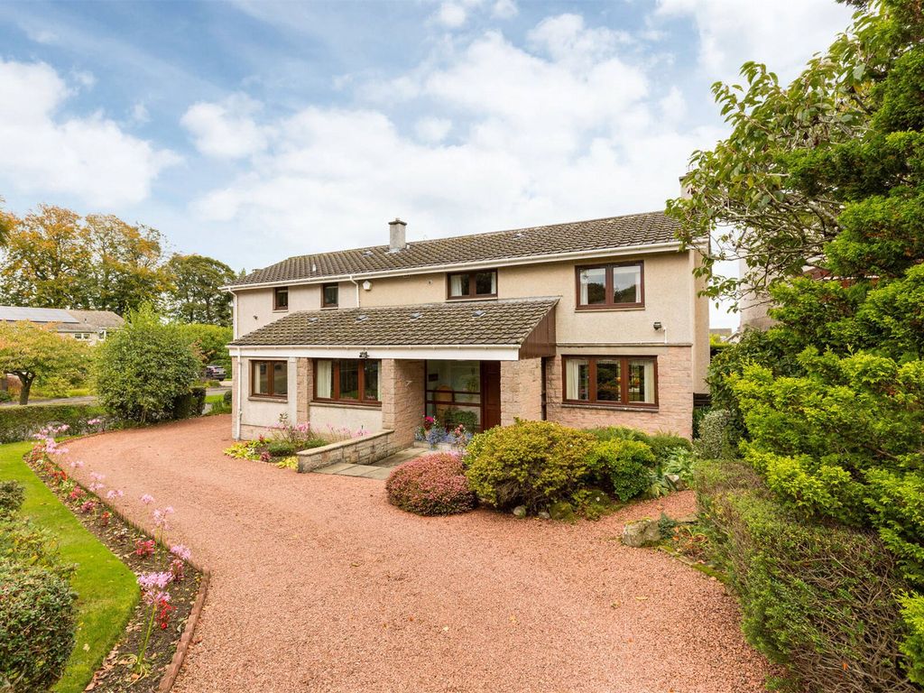 5 bed detached house for sale in Newmills Road, Balerno EH14, £640,000