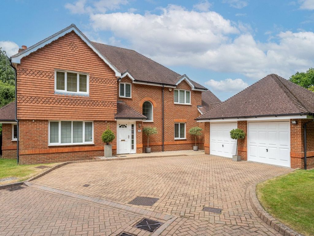 5 bed detached house for sale in Densham Drive, Purley CR8 Zoopla